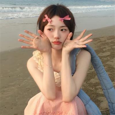 有秘密的她